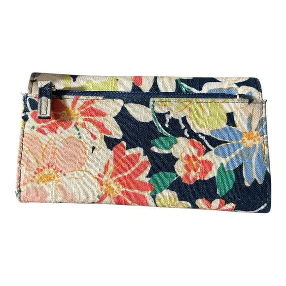 Floral Canvas Clutch - Picture 3 of 3